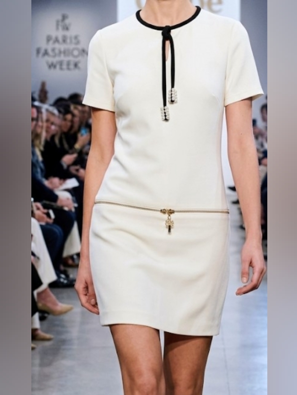 Cream Short Sleeve Mini Dress with Gold Zip Detail (Size L)